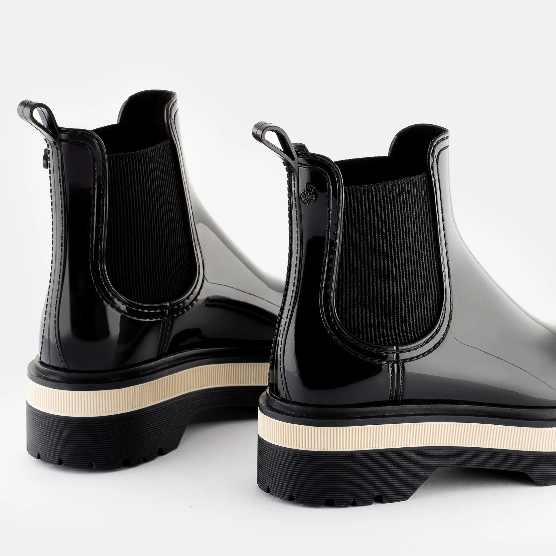netty__3-1.webp Lemon Jelly Botas^Netty 01